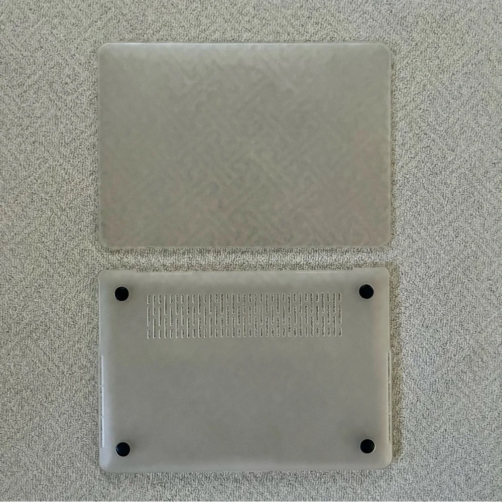 Kuzy Case for MacBook Pro 13” in Clear Matte